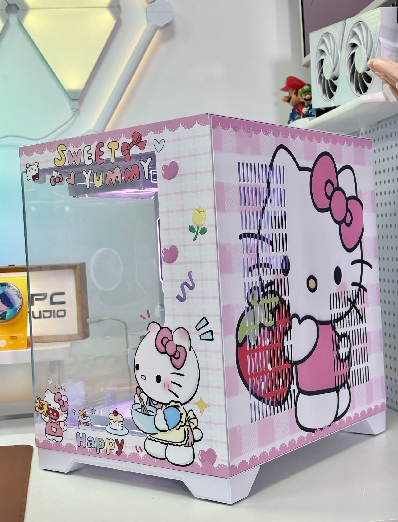 Pre order Hello Kitty mATX Pc Case