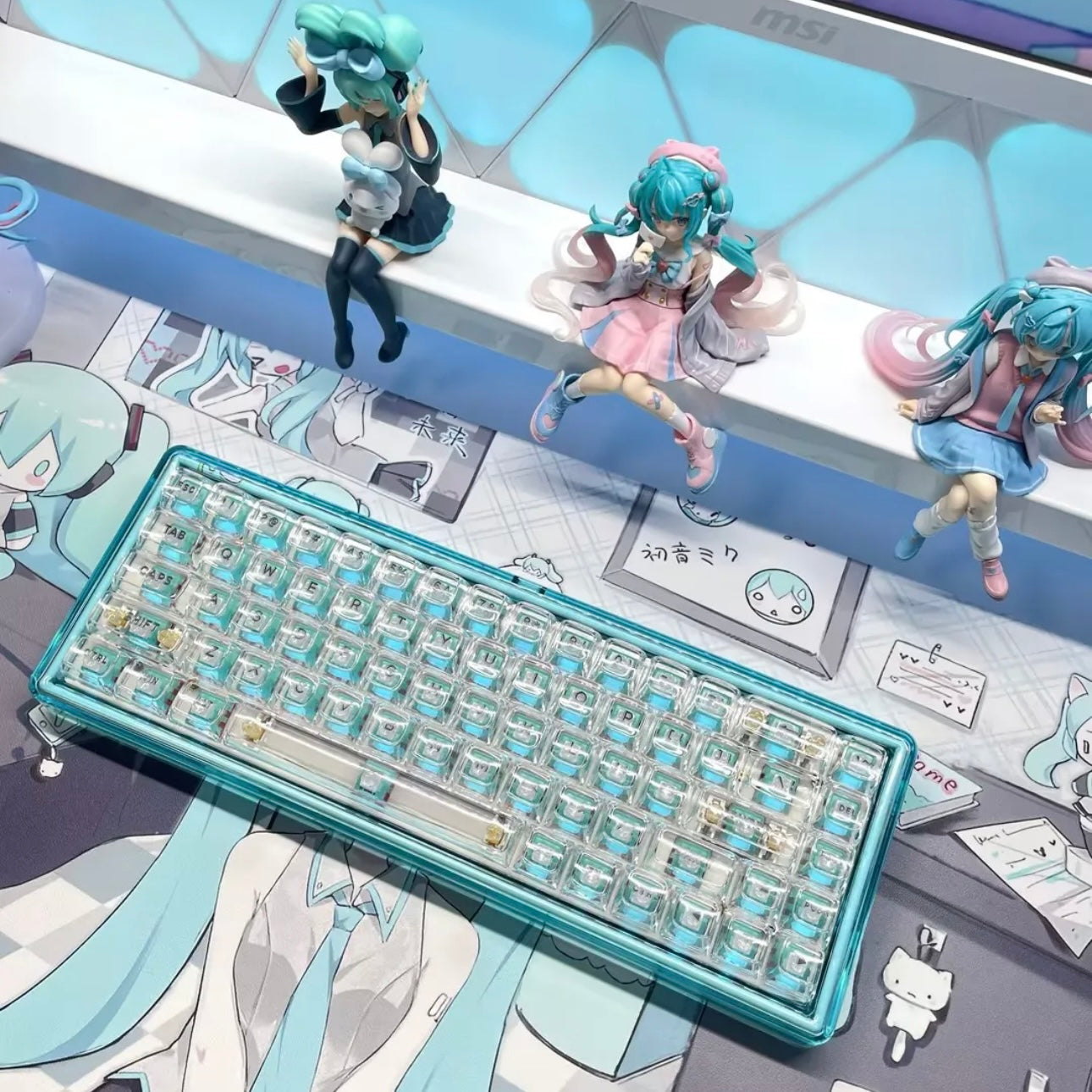 Hatsune Miku Themed Custom Keyboard/Base 68 - Keebookeys