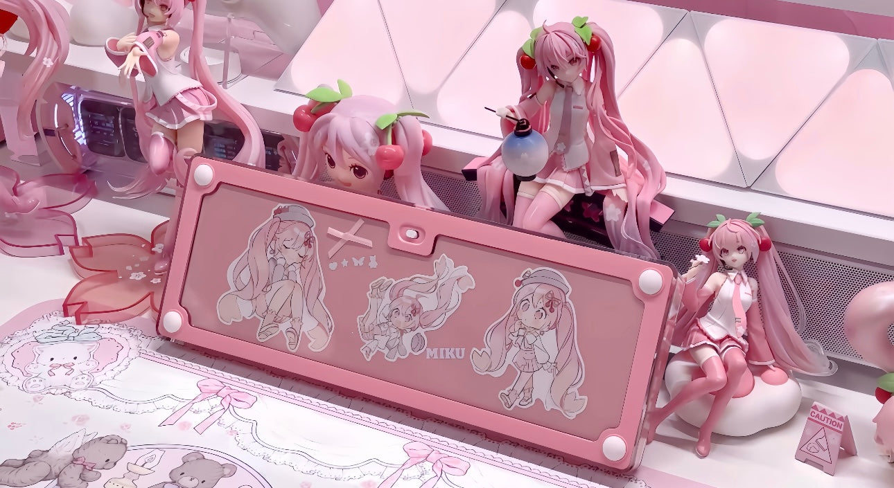Sakura Miku Themed Keyboard/Base 68 - Keebookeys