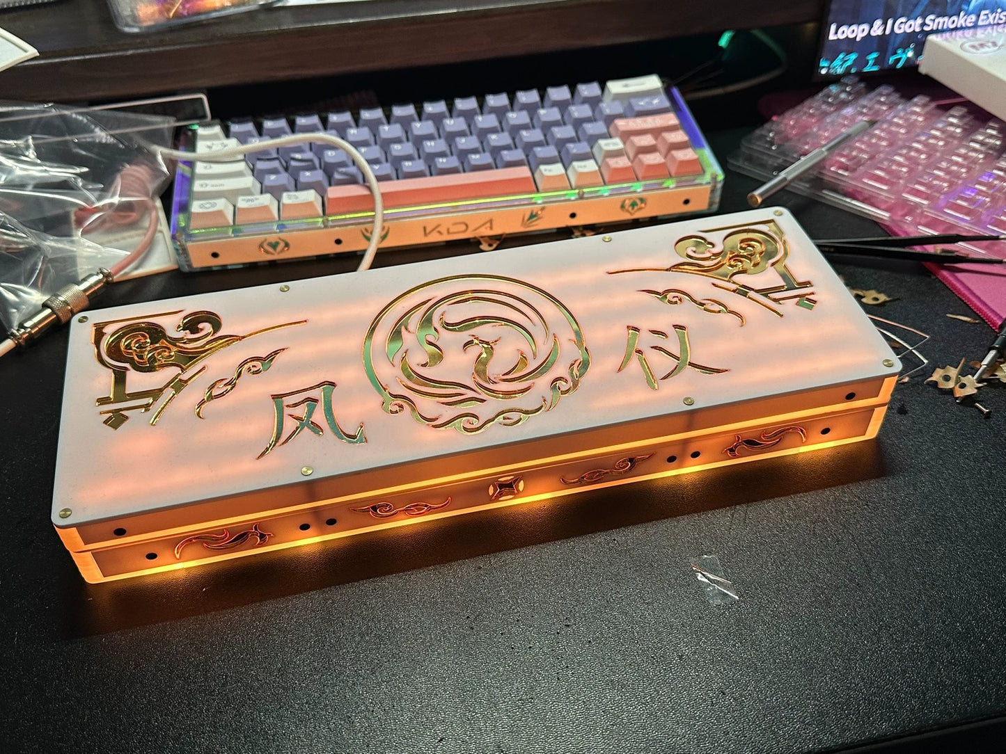Zuoer 68 Handcrafted Acrylic Keyboard - Phoenix Elegance Theme - Keebookeys