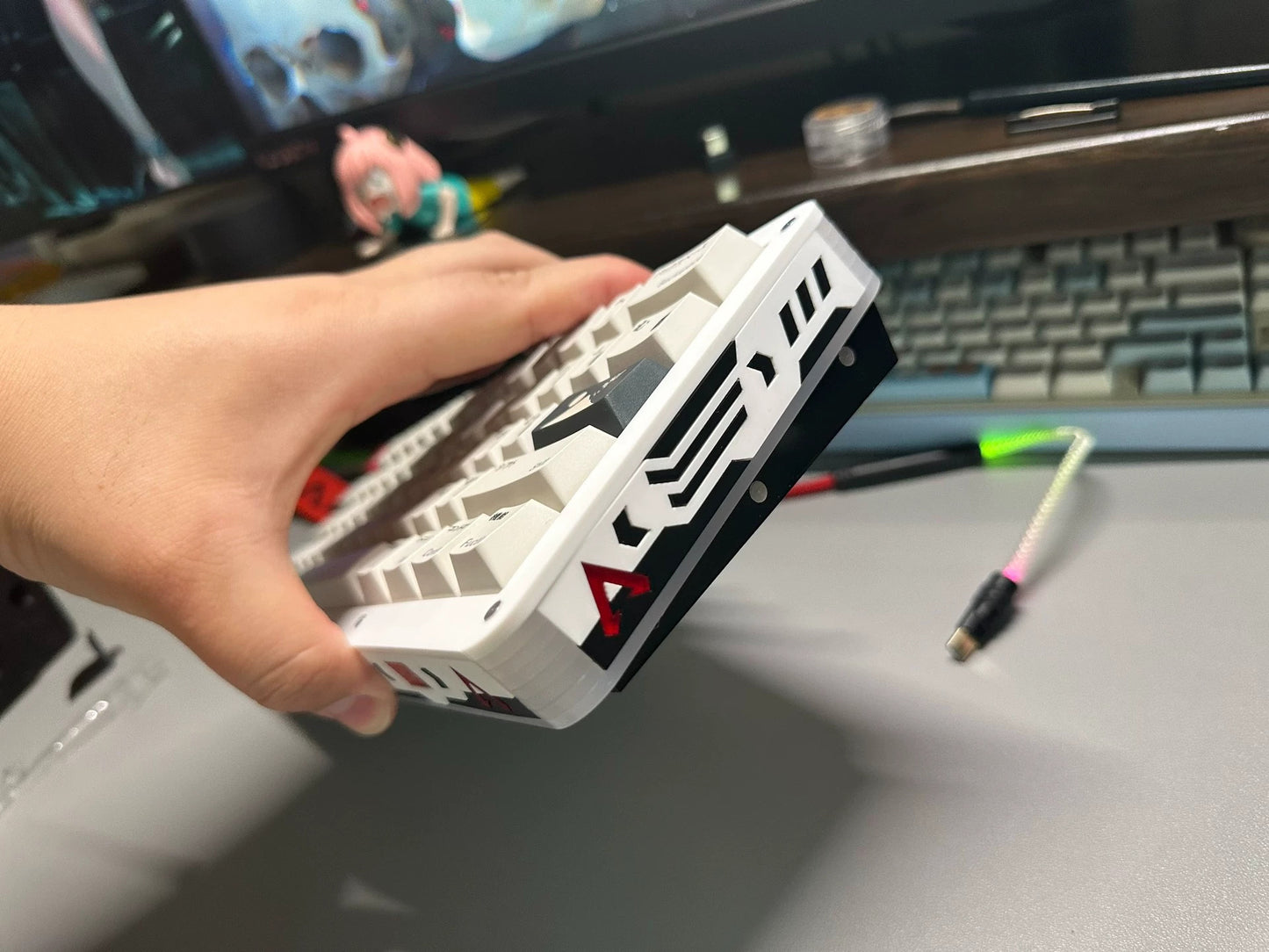 Zuoer 68 Handcrafted Acrylic Keyboard - Kunai Blade Theme - Keebookeys