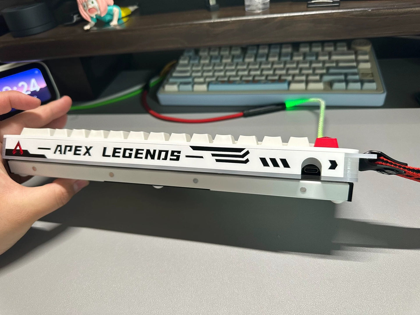 Zuoer 68 Handcrafted Acrylic Keyboard - Kunai Blade Theme - Keebookeys