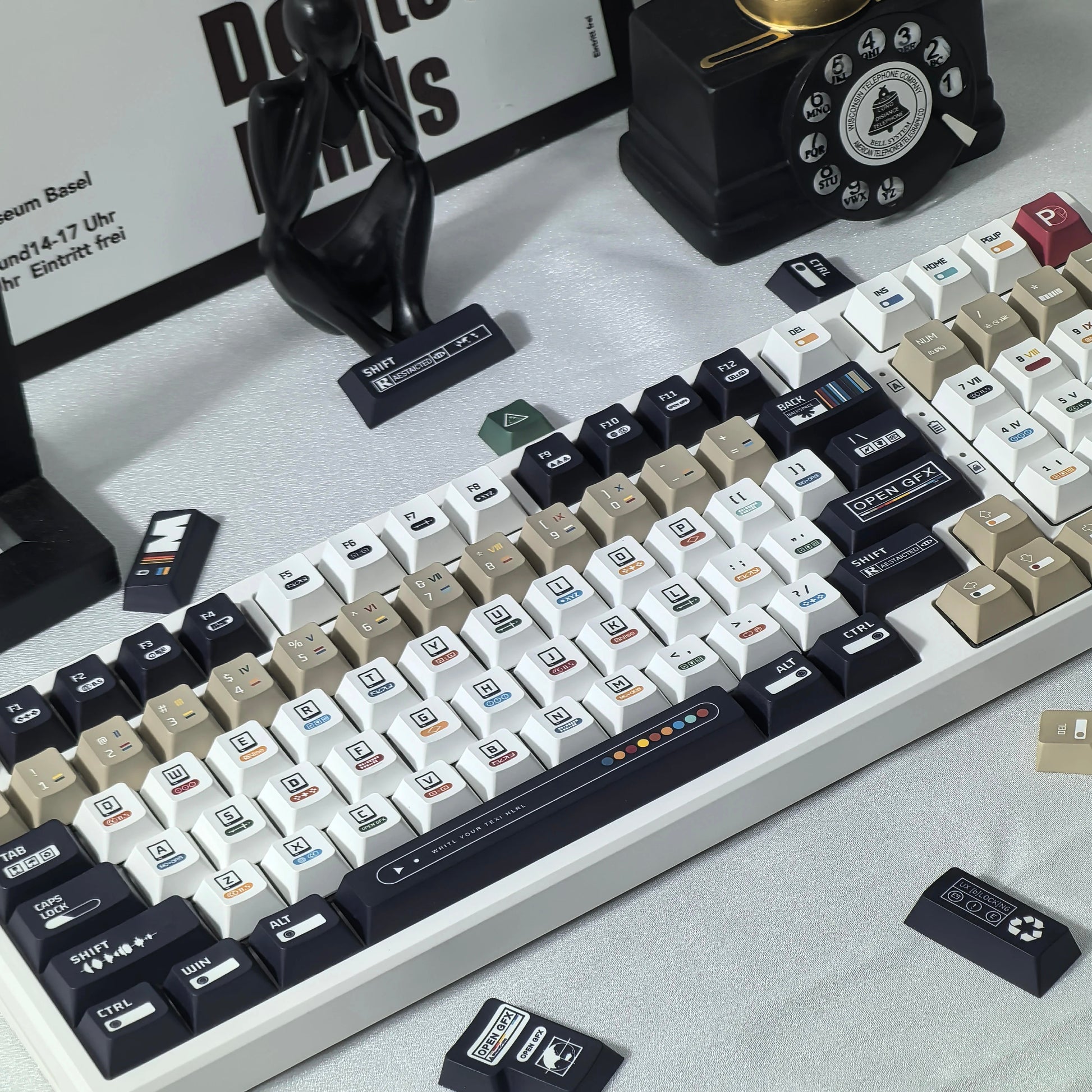 135 Keys Cherry Profile Maximalism Theme PBT Keycap Set - Keebookeys