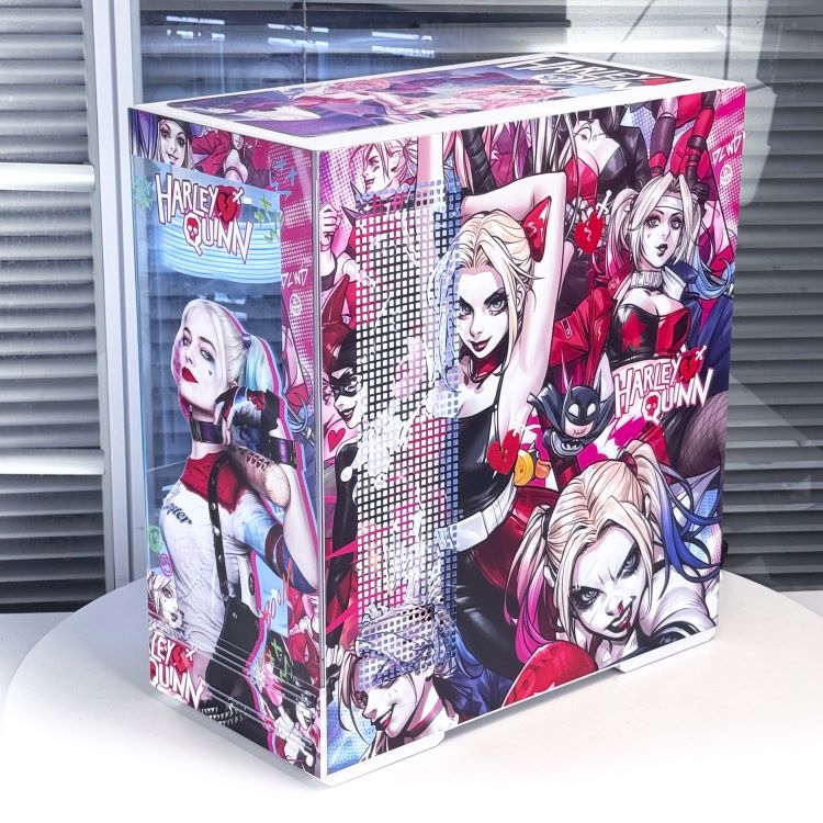 Pre order Harley Quinn Pc Case